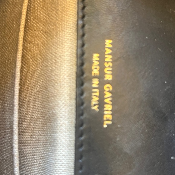 Mansur Gavriel Black Classic Crossbody Bag Regular Size - Picture 9 of 12